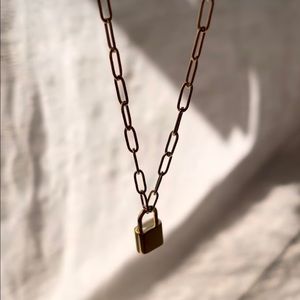 Catbird mini lock 18K gold necklace